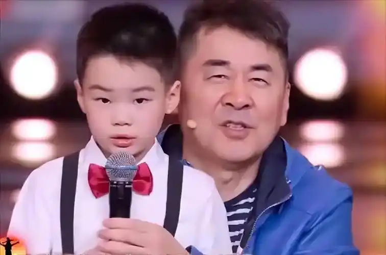 “电竞圈身高内卷”再升级：选手二代身高碾压父辈，网友直呼基因太强